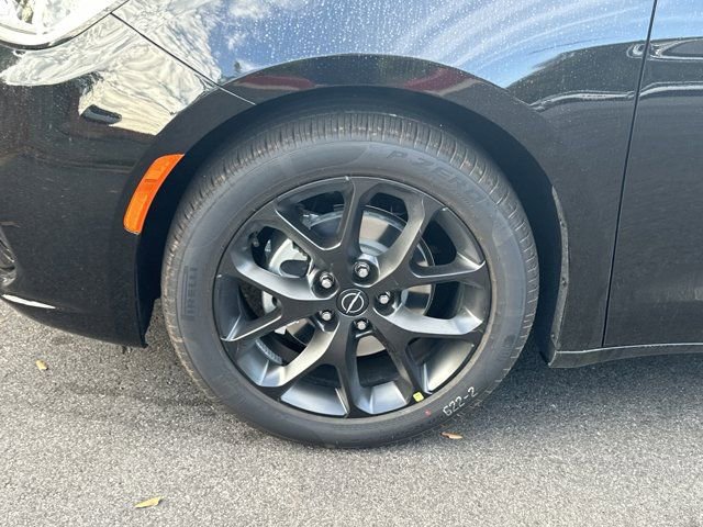 New 2026 Chrysler Pacifica Limited w/ S Appearance Package image 11