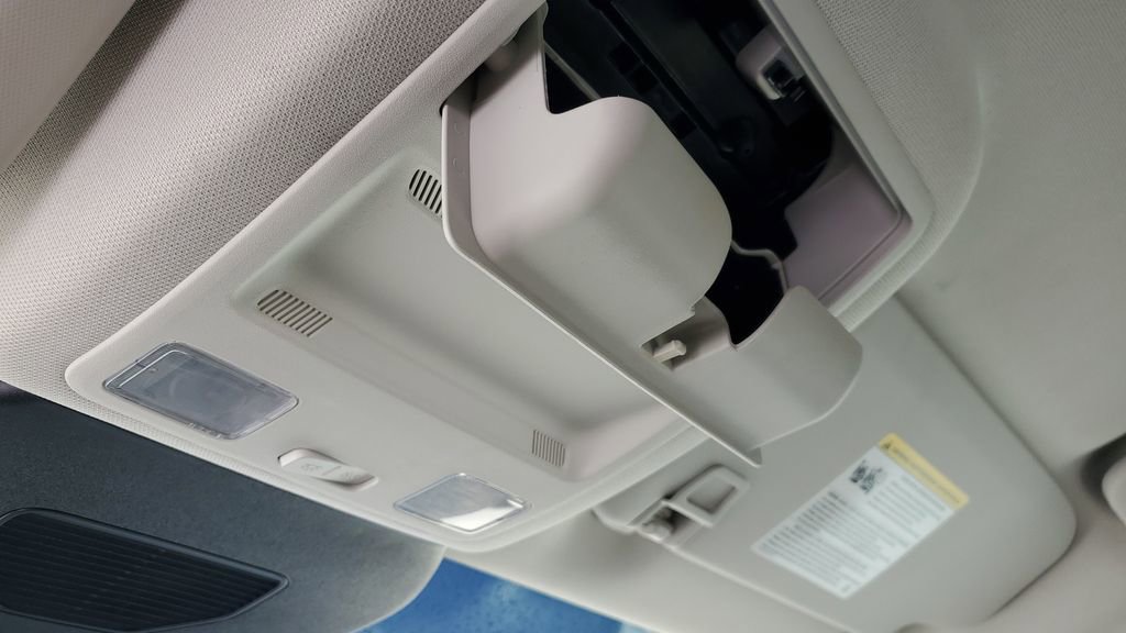 Used 2023 Ford Escape SE image 19