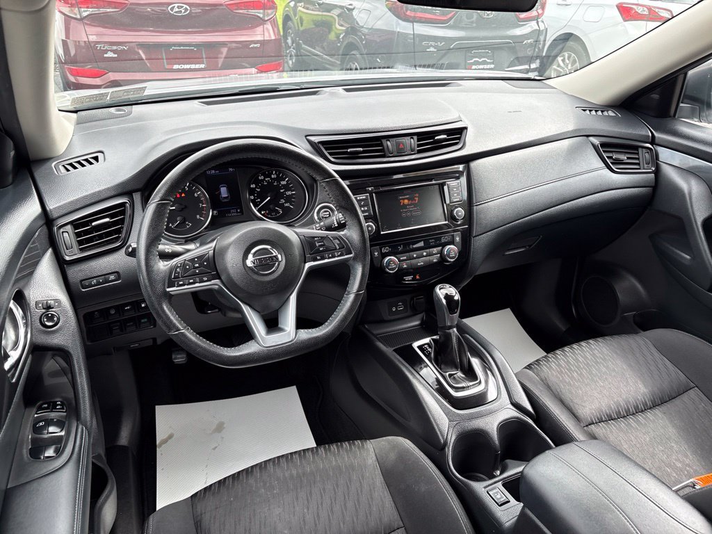 Used 2020 Nissan Rogue SV AWD/4WD image 11