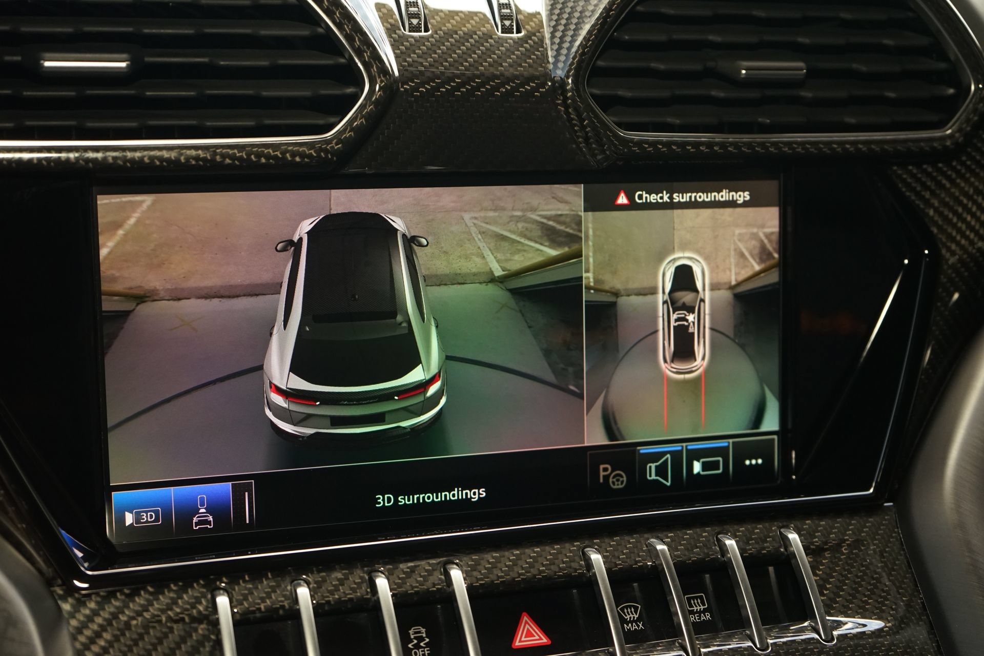 Used 2024 Lamborghini Urus Performante AWD/4WD image 31