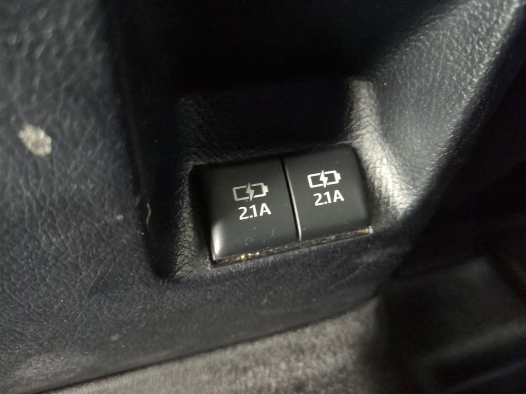 Used 2020 Toyota 4Runner Venture w/ Moonroof Package image 16