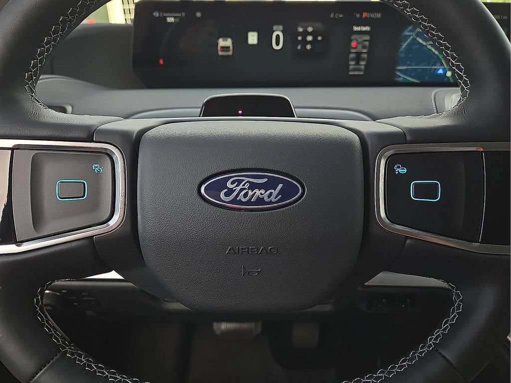 Used 2026 Ford Expedition Platinum w/ Platinum Ultimate Package AWD/4WD image 19