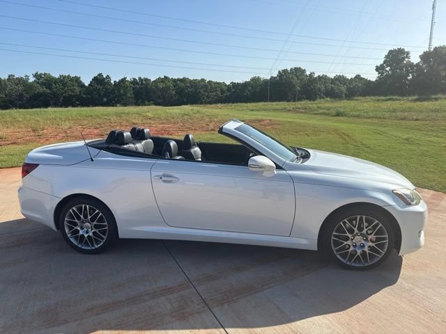 Used 2010 Lexus IS 350C RWD image 4