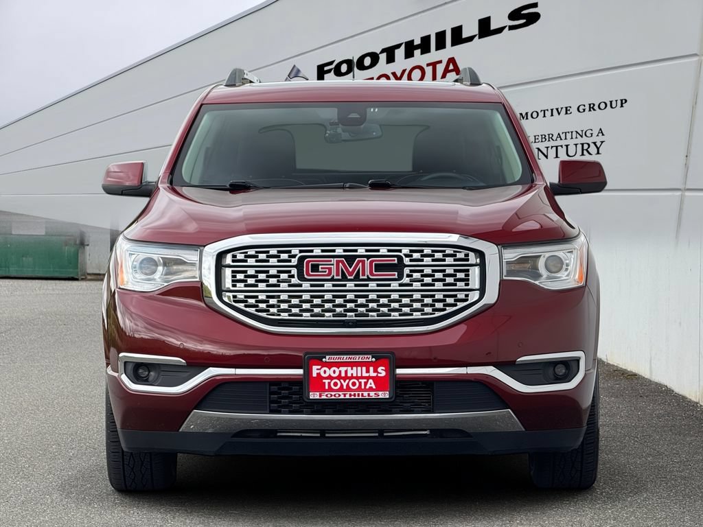 Used 2017 GMC Acadia Denali w/ Technology Package AWD/4WD image 2