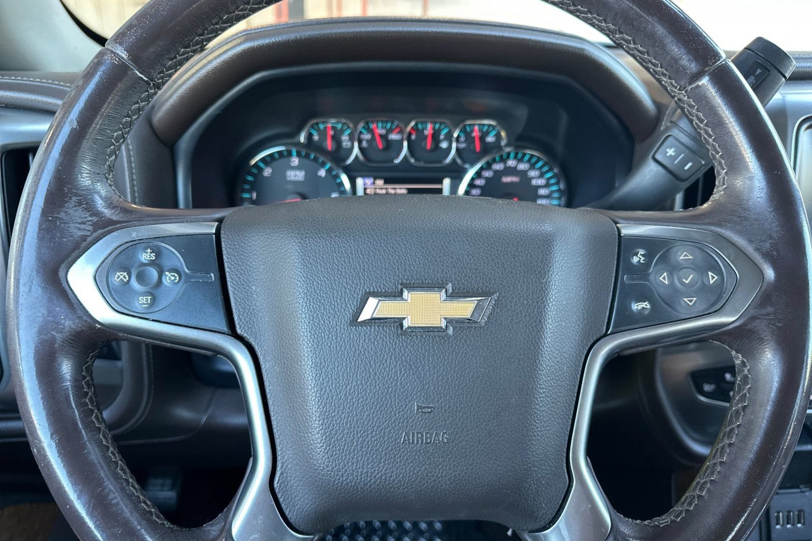 Used 2015 Chevrolet Silverado 1500 LTZ RWD image 20