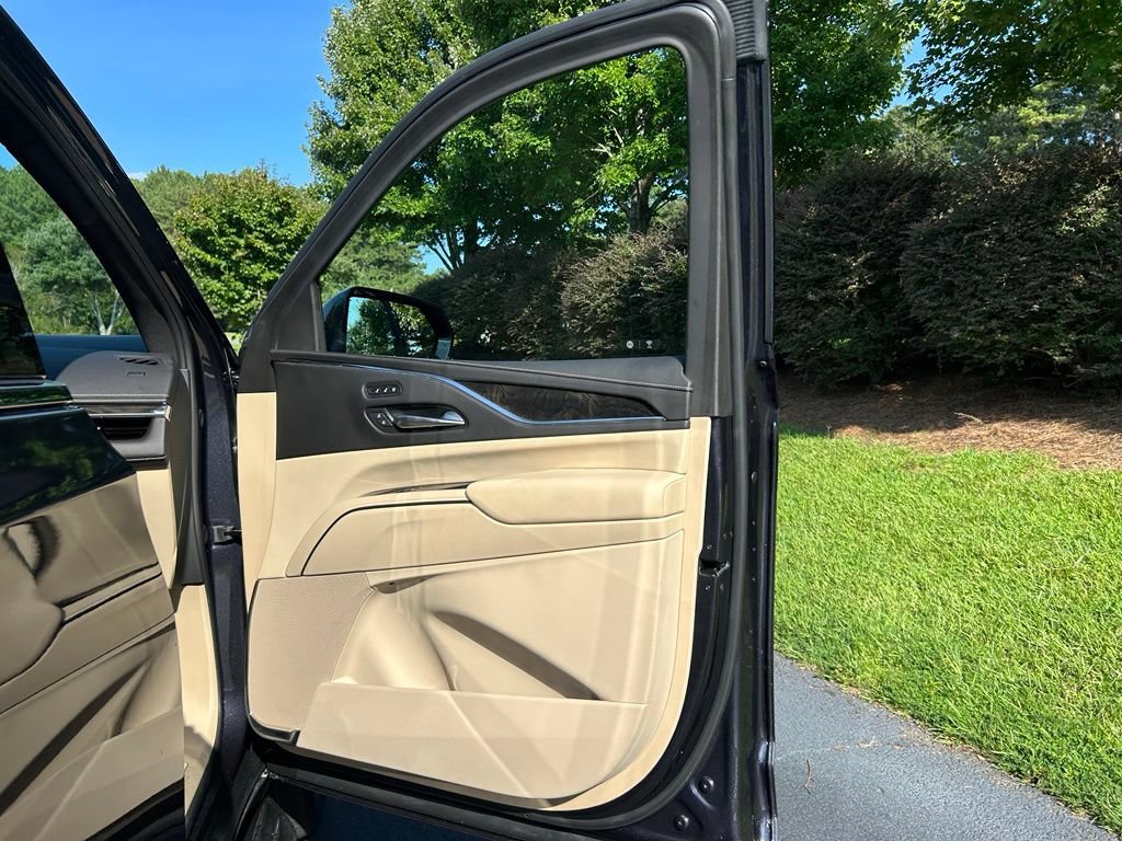 Used 2024 Cadillac Escalade ESV Premium Luxury w/ LPO, Floor Liner Package AWD/4WD image 65