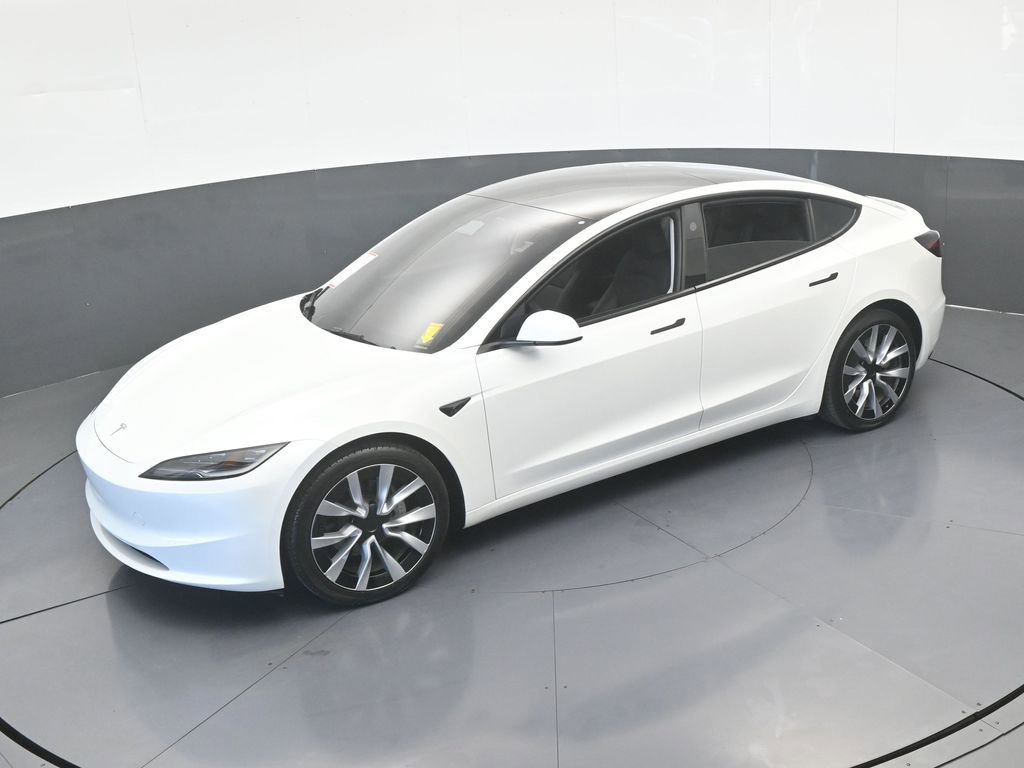 Used 2024 Tesla Model 3 Standard Range image 45