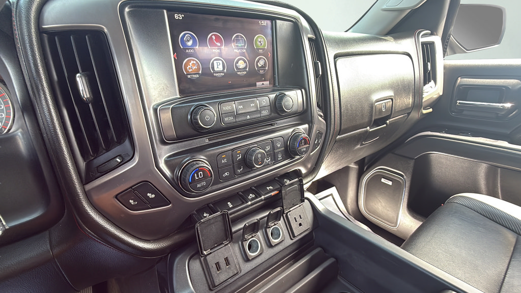 Used 2016 GMC Sierra 1500 SLT w/ All-Terrain Package AWD/4WD image 43