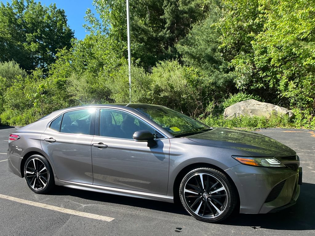 Used 2019 Toyota Camry XSE FWD image 7