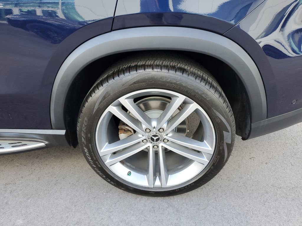 Used 2022 Mercedes-Benz GLE 350 w/ Premium Package image 8