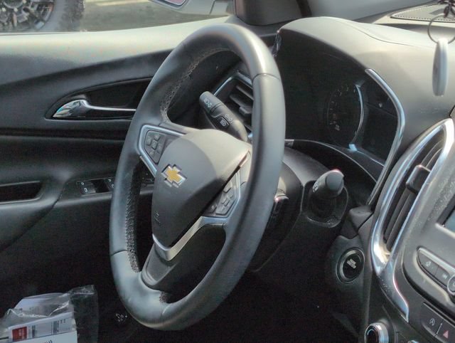 Used 2023 Chevrolet Equinox LT AWD/4WD image 13