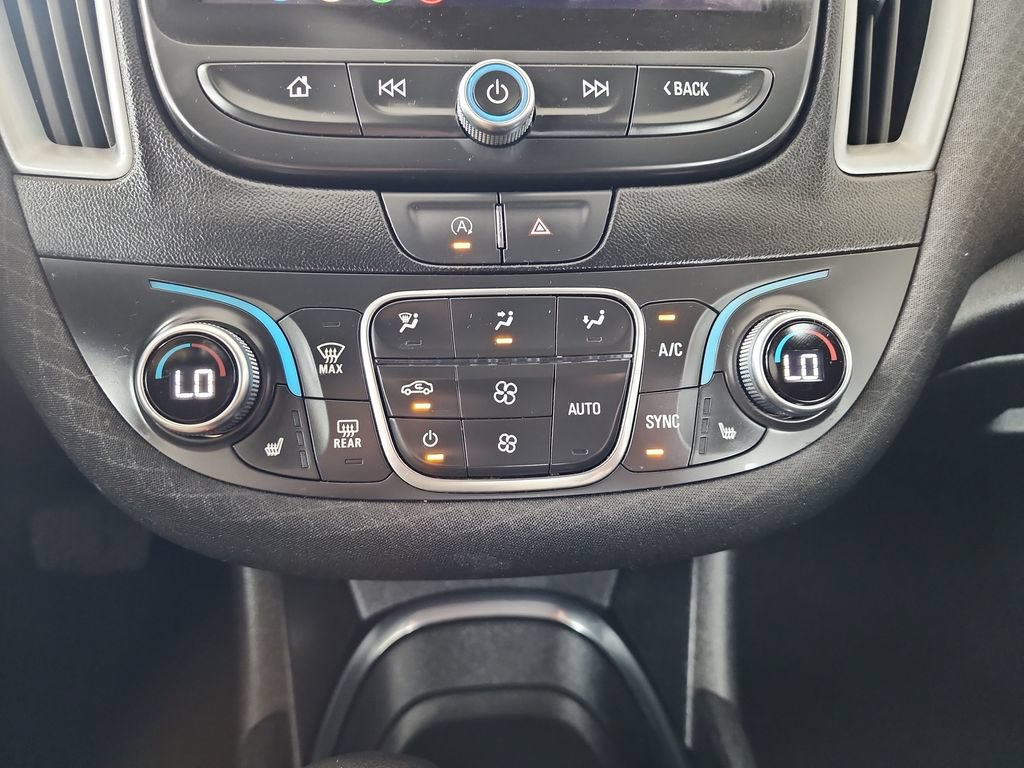 Used 2024 Chevrolet Malibu LT FWD image 28