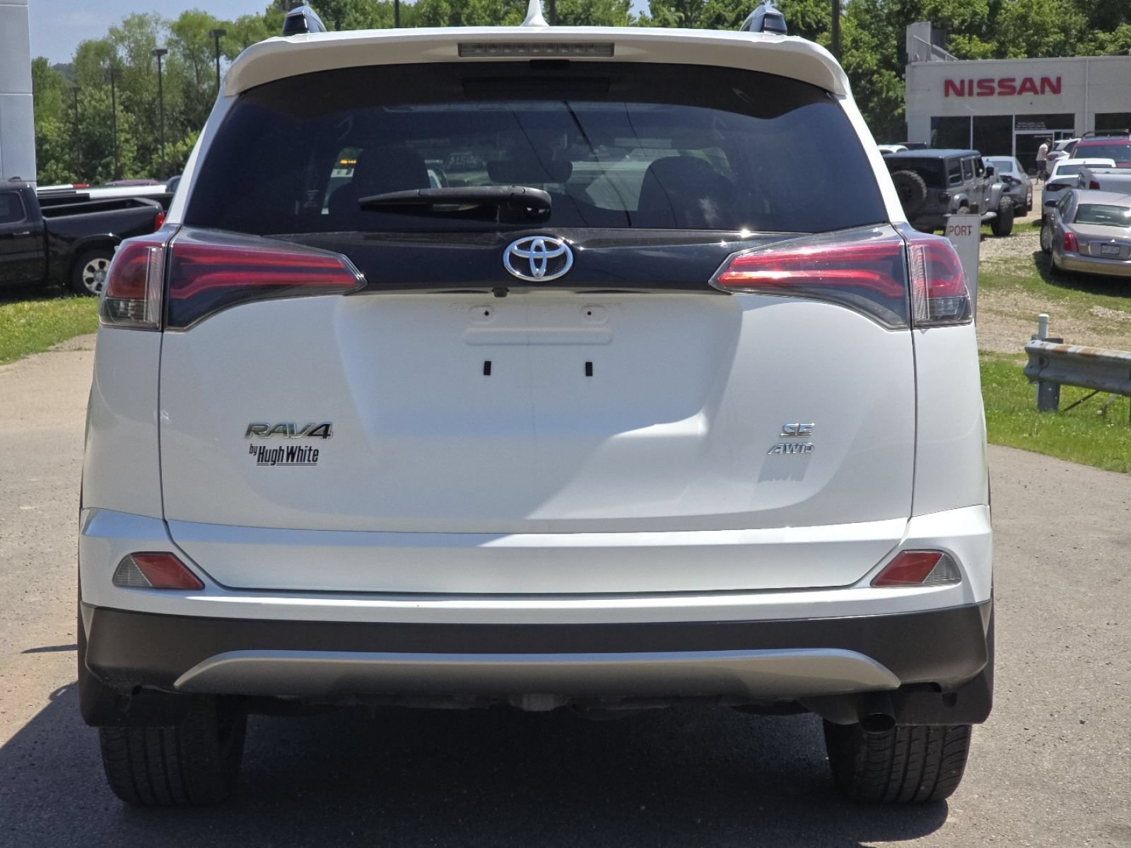Used 2017 Toyota RAV4 SE w/ Power Extra Value Package AWD/4WD image 16