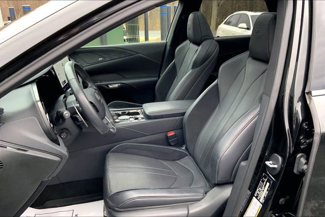 Used 2023 Lexus RX 500h F Sport w/ Accessory Package (2T) image 18