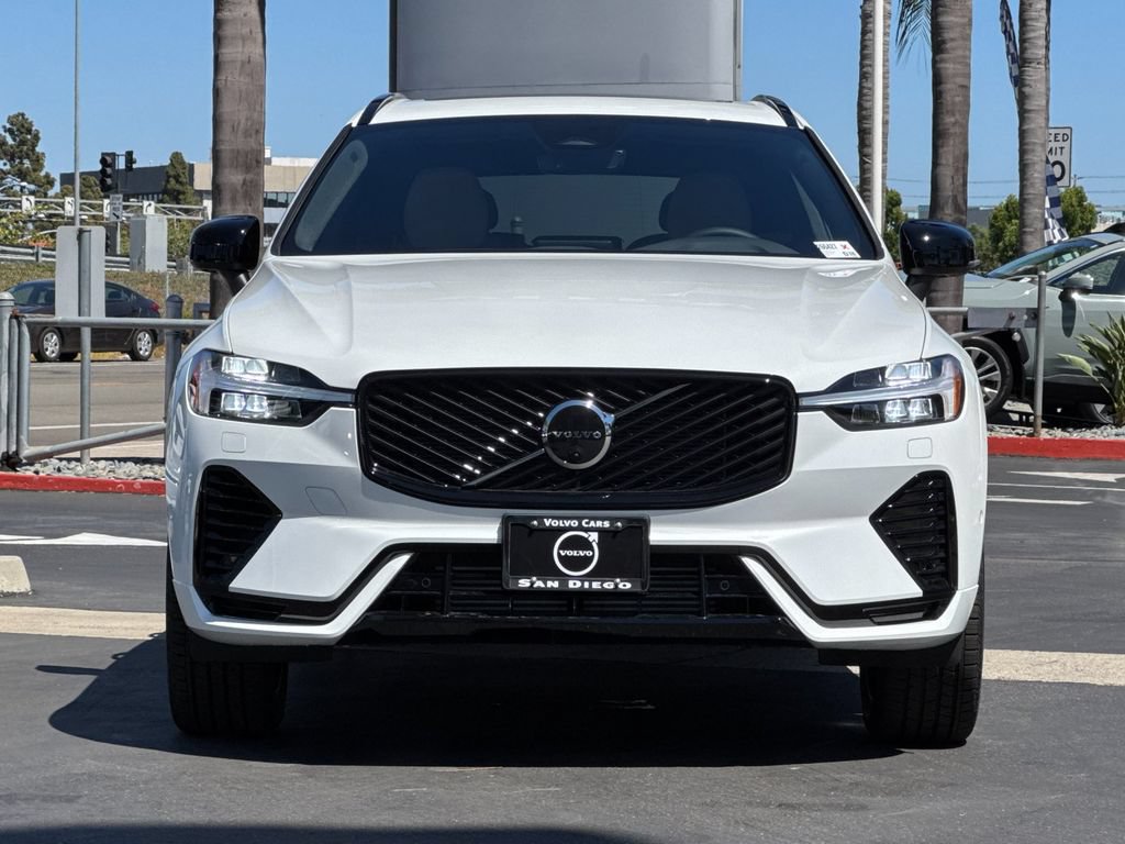 New 2026 Volvo XC60 T8 Plus w/ Protection Package Premier AWD/4WD image 8