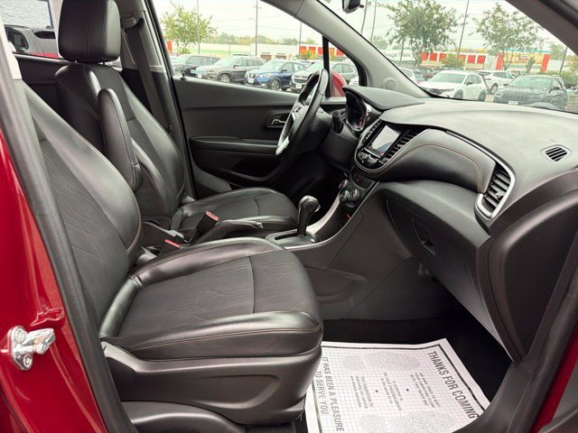 Used 2022 Chevrolet Trax LT w/ LT Convenience Package AWD/4WD image 20