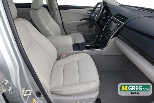Used 2017 Toyota Camry XLE w/ Moonroof Package FWD image 11