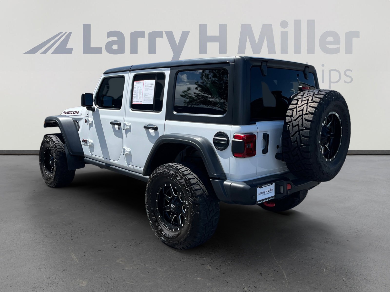 Used 2020 Jeep Wrangler Unlimited Rubicon w/ Steel Bumper Group AWD/4WD image 3
