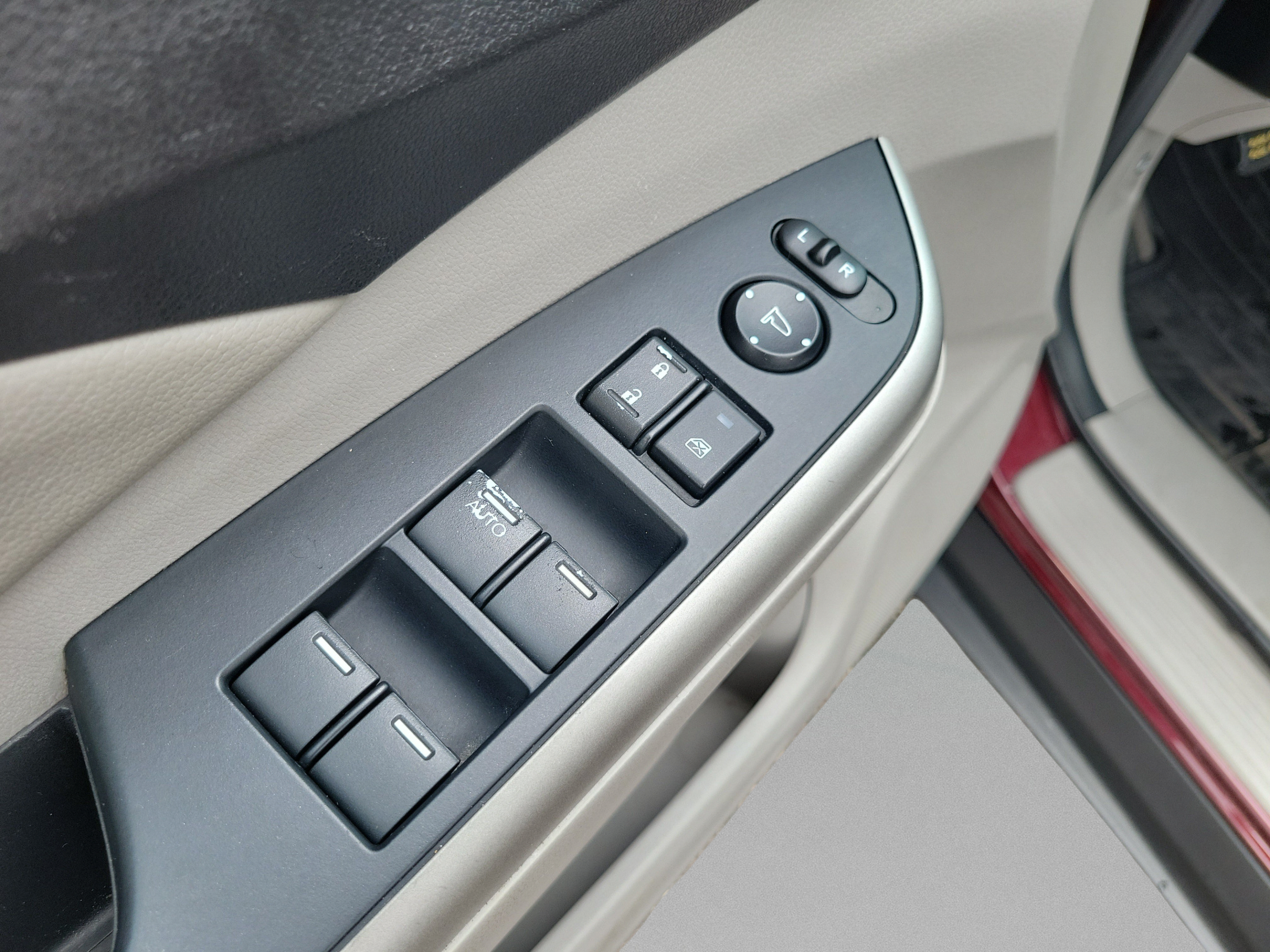 Used 2013 Honda CR-V EX-L image 24
