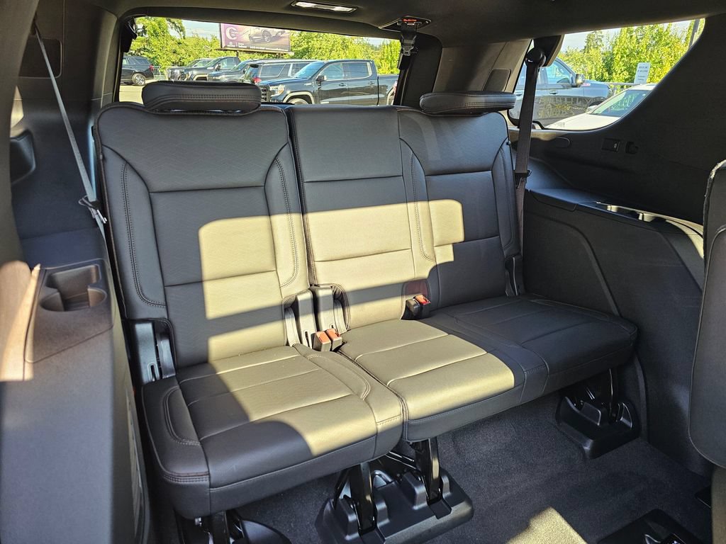 Used 2021 Chevrolet Tahoe High Country w/ Premium Package AWD/4WD image 13
