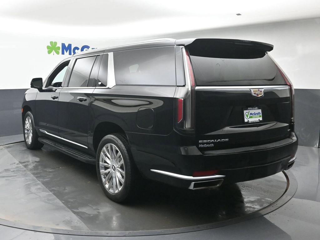 Used 2022 Cadillac Escalade ESV Premium Luxury image 35