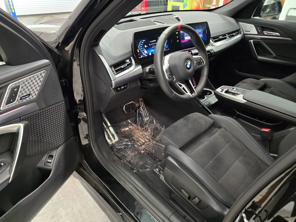 Used 2025 BMW X1 M35i image 16
