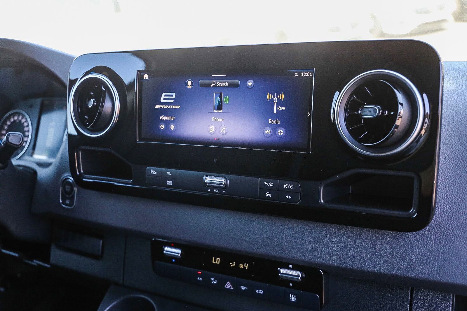 New 2024 Mercedes-Benz eSprinter 170 Cargo image 13