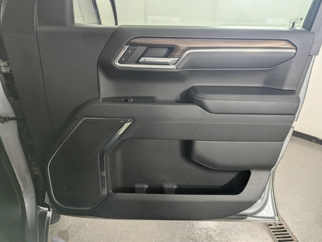 Used 2024 Chevrolet Silverado 1500 RST w/ Redline Edition AWD/4WD image 19