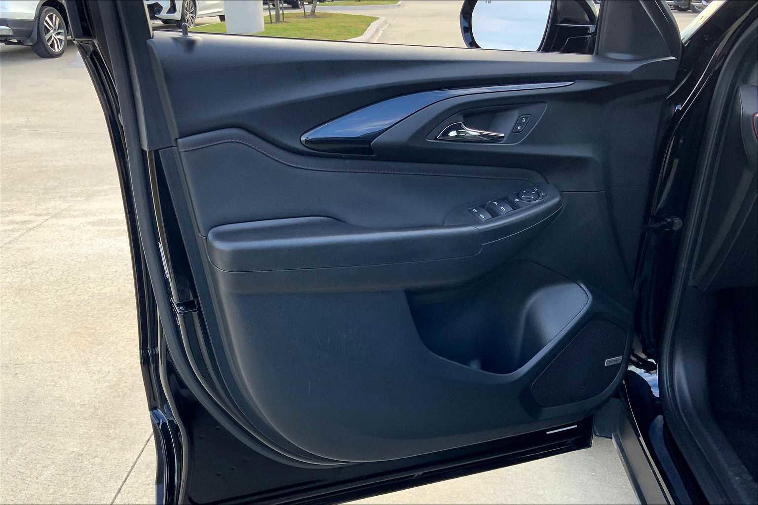 Used 2021 Chevrolet TrailBlazer RS w/ Technology Package image 25