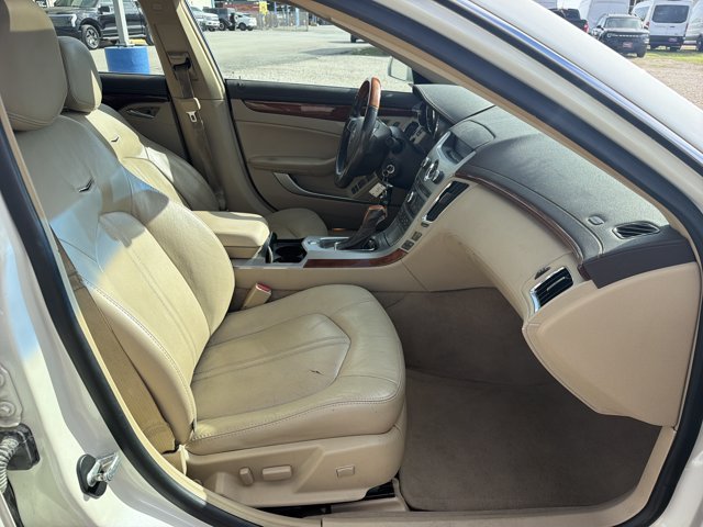 Used 2011 Cadillac CTS Luxury RWD image 25