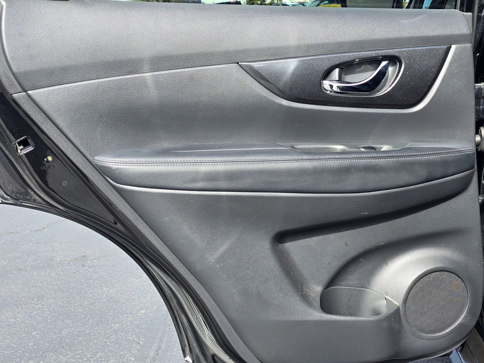 Used 2020 Nissan Rogue S w/ Special Edition Package image 32