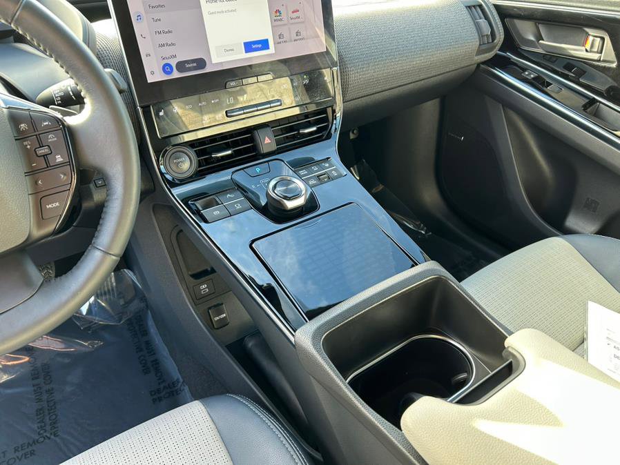 Used 2023 Subaru Solterra AWD image 22