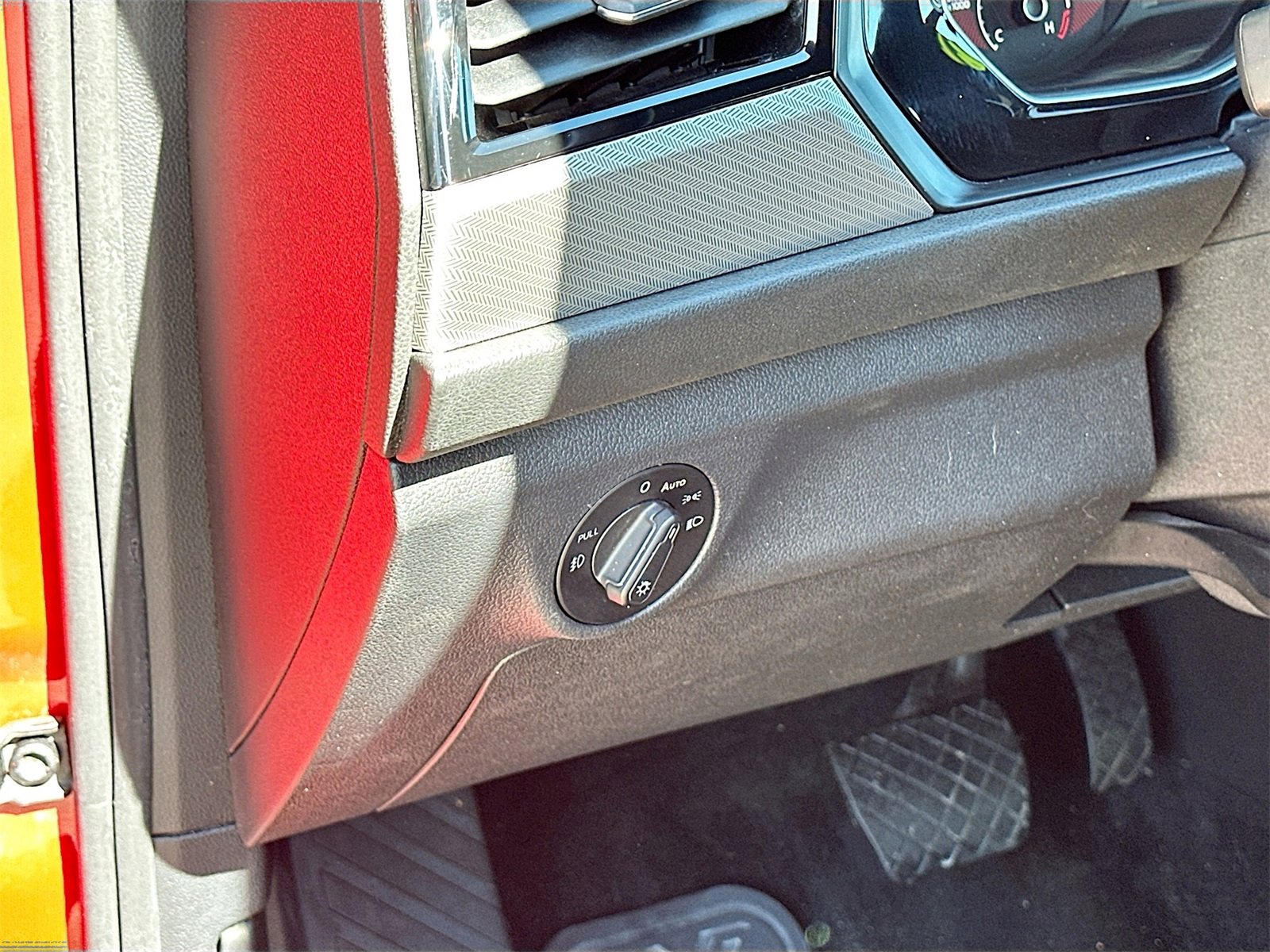 Used 2019 Volkswagen Jetta R-Line image 10