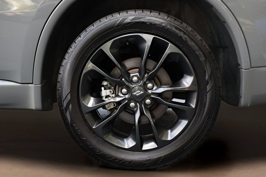 Used 2022 Dodge Durango SXT w/ Blacktop Package AWD/4WD image 41