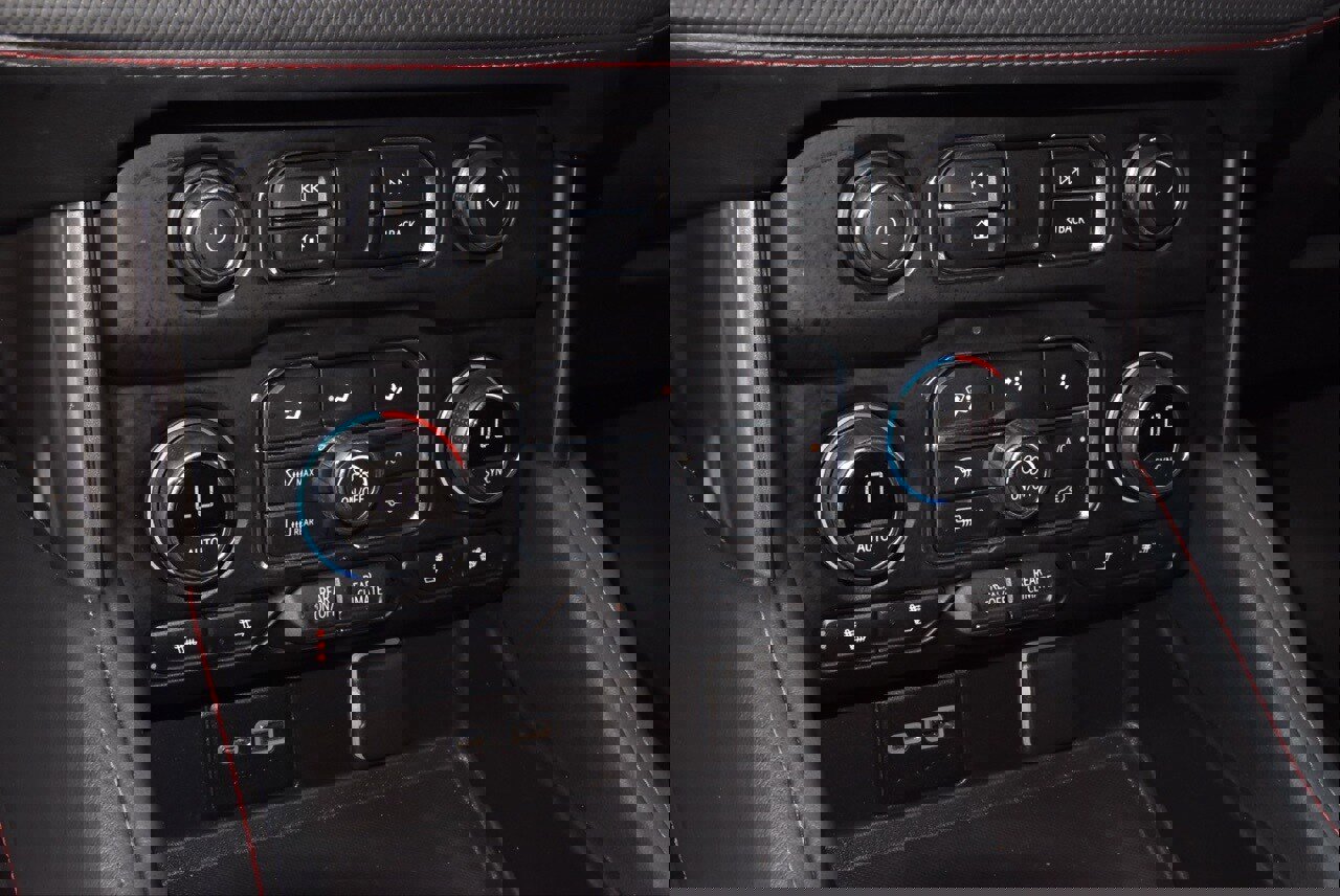 Used 2021 Chevrolet Tahoe RST w/ Luxury Package image 32