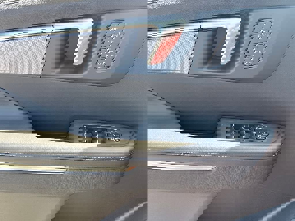 New 2026 Buick Enclave Sport Touring w/ Power Package image 20