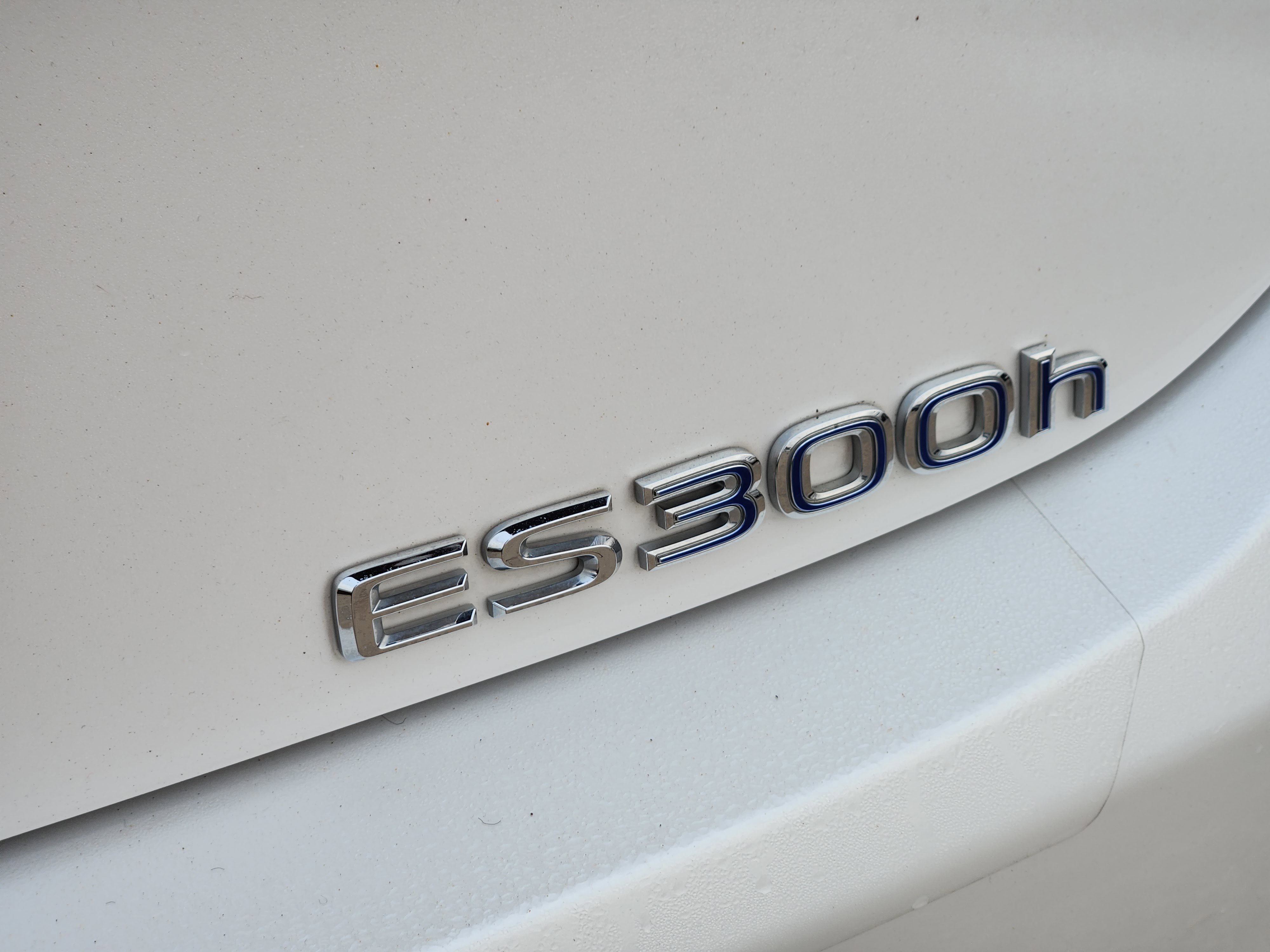 Used 2021 Lexus ES 300h w/ Premium Package image 13