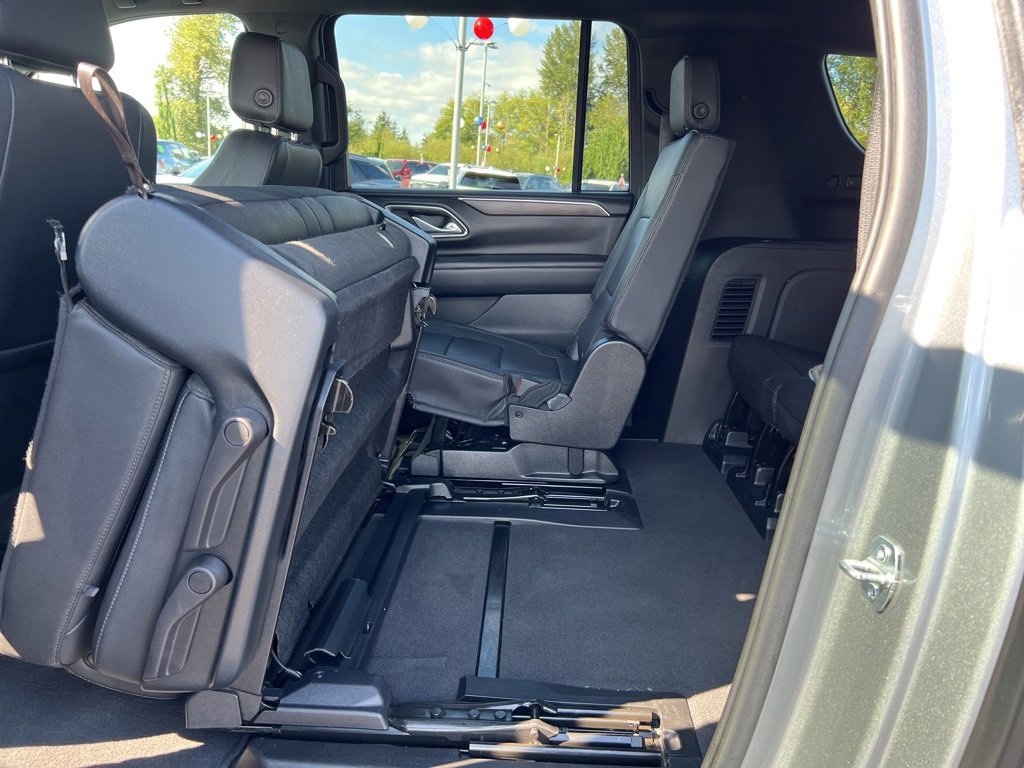 Used 2023 Chevrolet Suburban LT image 53