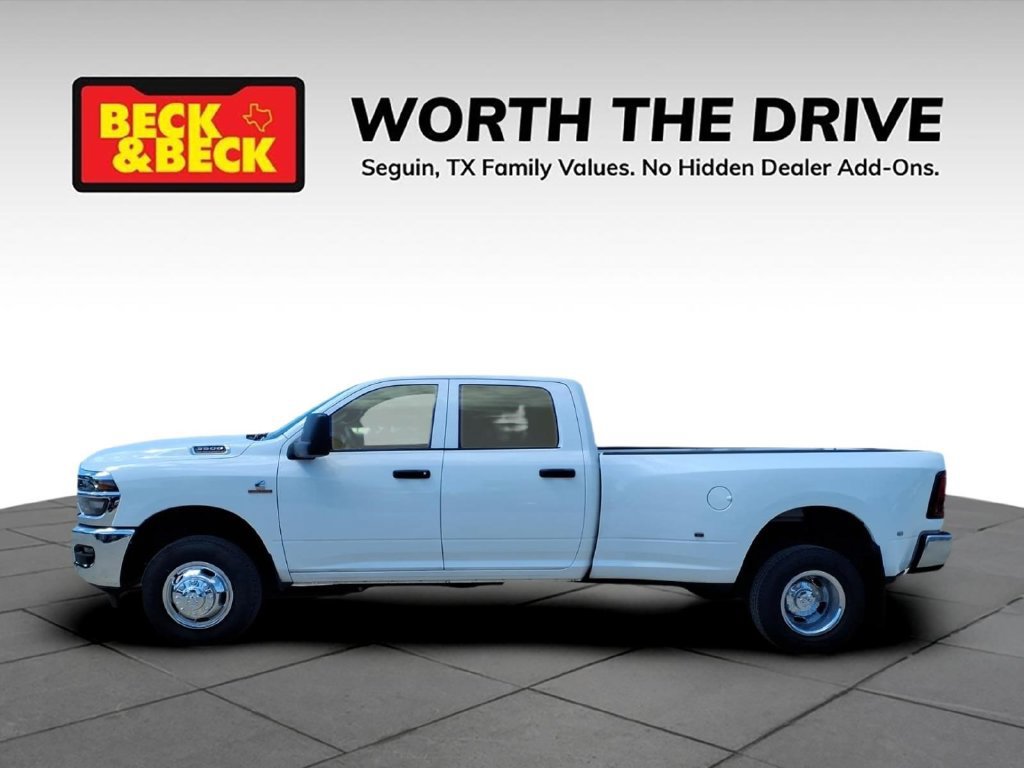 Used 2026 RAM 3500 Tradesman w/ Chrome Appearance Group A AWD/4WD image 8