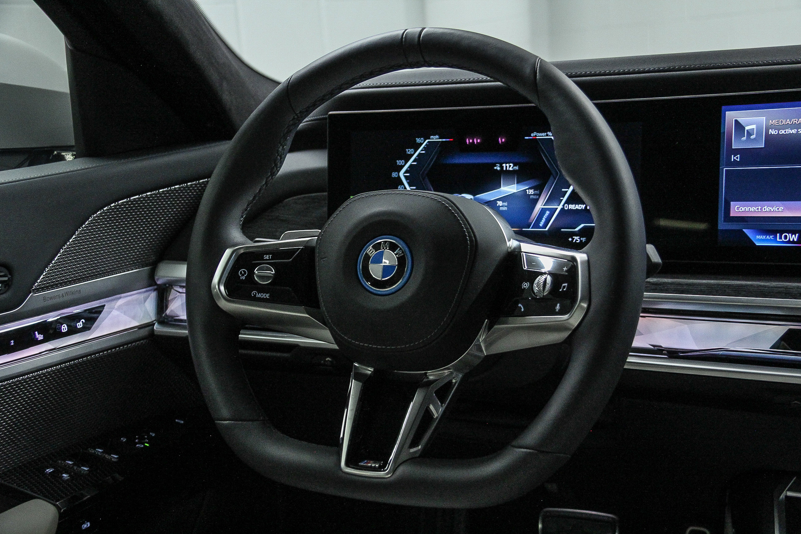 Used 2025 BMW i7 xDrive60 image 16