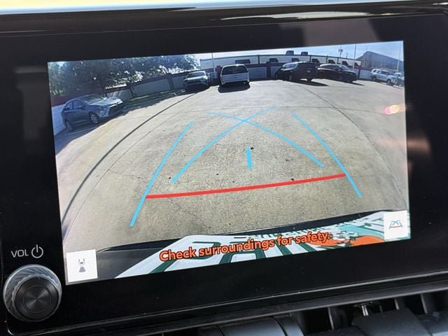 Used 2024 Toyota RAV4 XLE FWD image 18