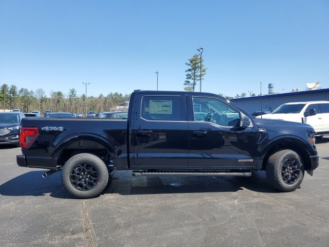 New 2025 Ford F150 XLT w/ Equipment Group 302A MID image 8