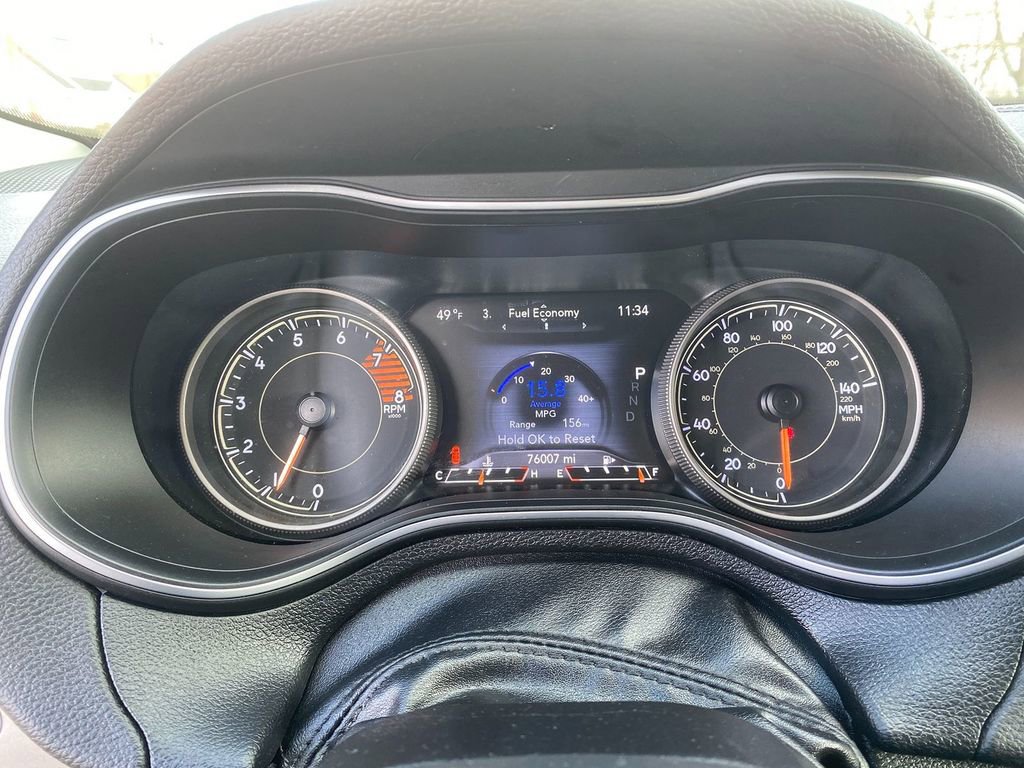 Used 2019 Jeep Cherokee Limited image 18