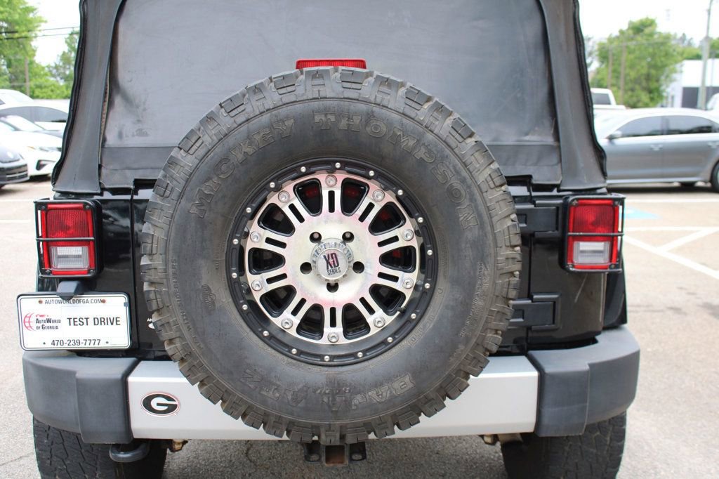 Used 2012 Jeep Wrangler Unlimited Sahara w/ Connectivity Group AWD/4WD image 25