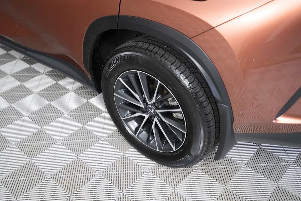 Certified 2025 Lexus NX 350h AWD w/ Accessory Package (K3) image 8