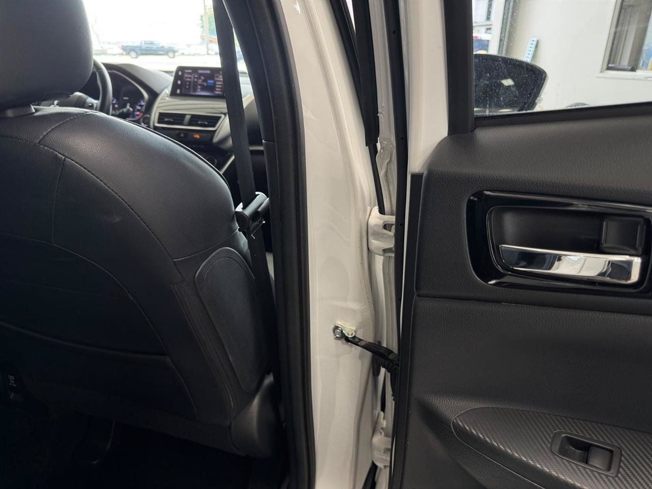 Used 2018 Mitsubishi Eclipse Cross SE AWD/4WD image 29