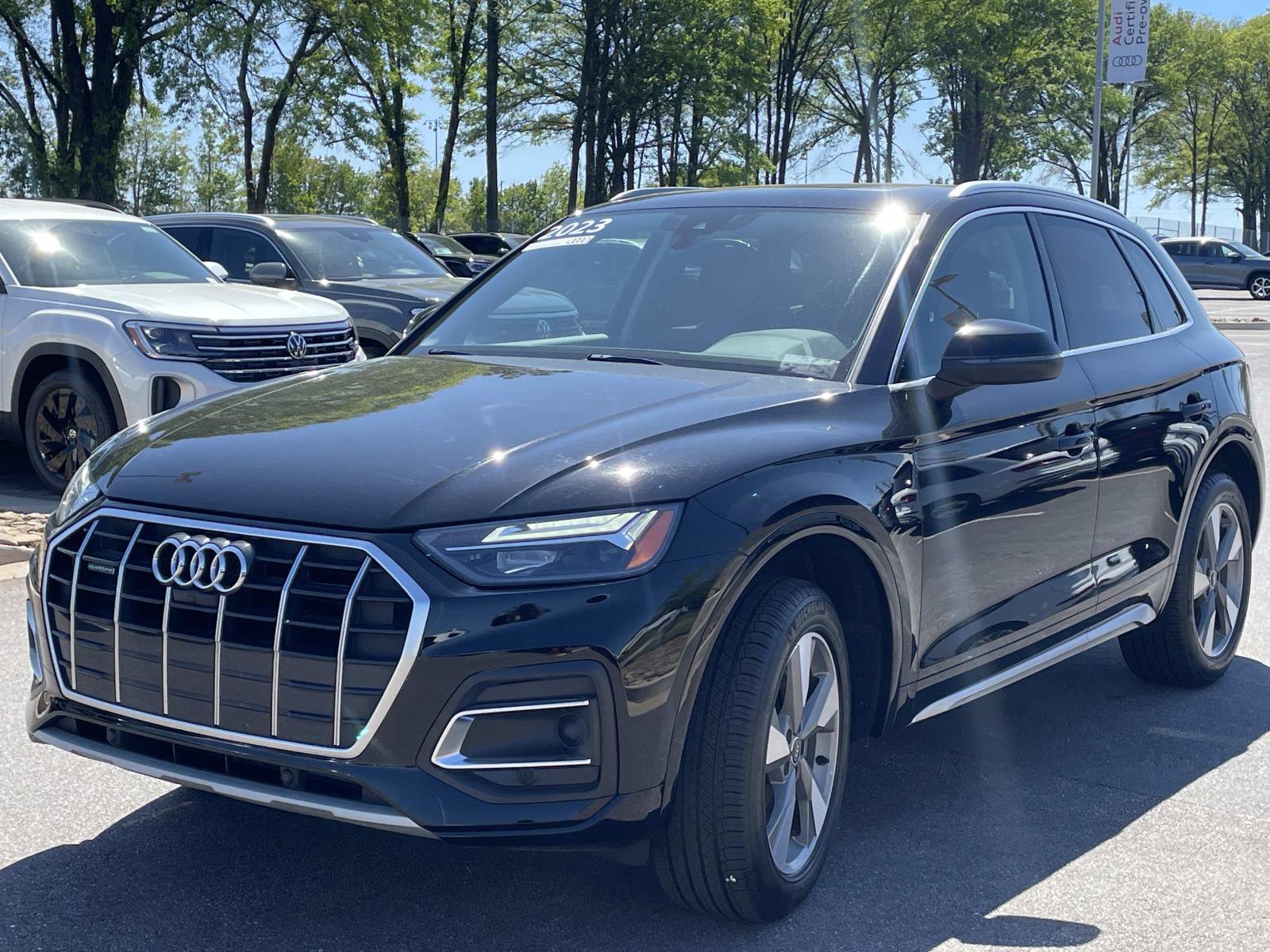 Certified 2023 Audi Q5 2.0T Premium Plus w/ Premium Plus Package image 3