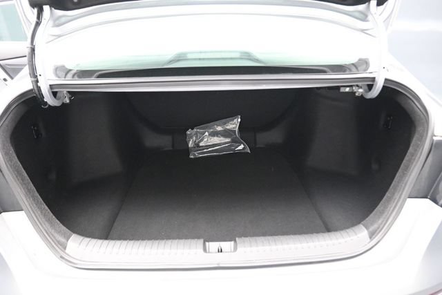 Certified 2025 Honda Accord LX image 18