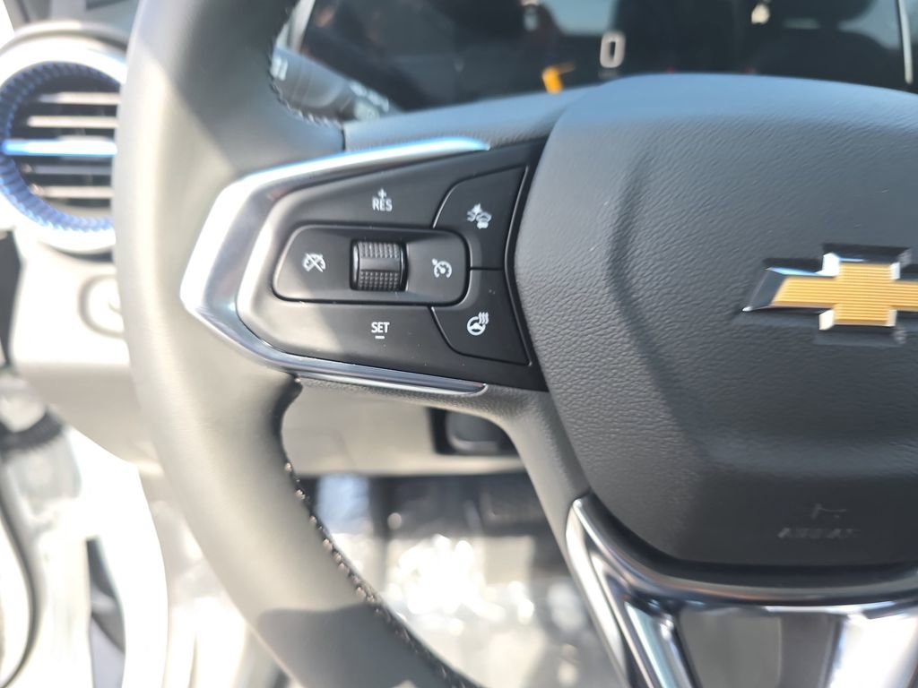 New 2026 Chevrolet Trax LT w/ Driver Confidence Package FWD image 16