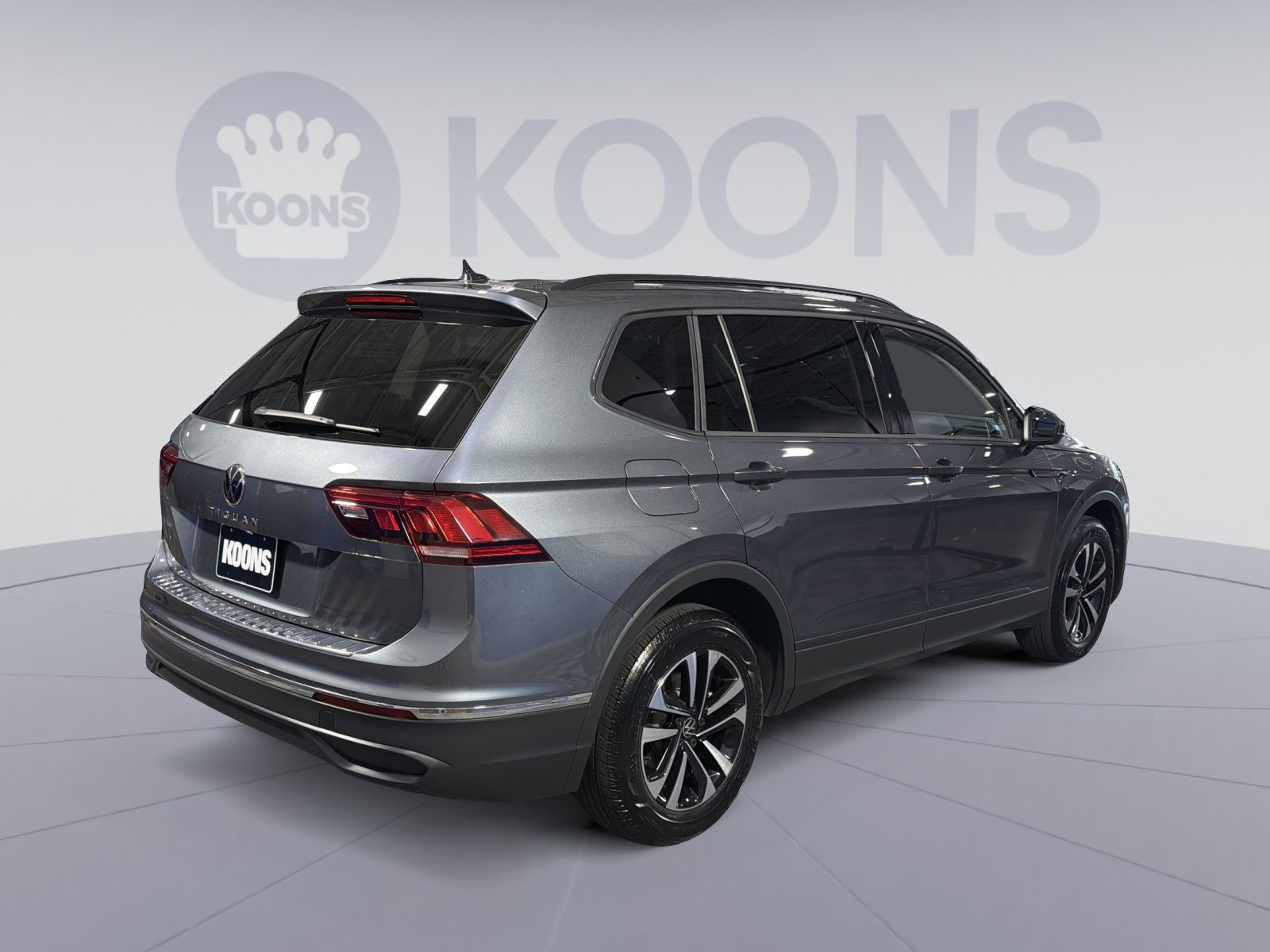 Used 2023 Volkswagen Tiguan S FWD image 7